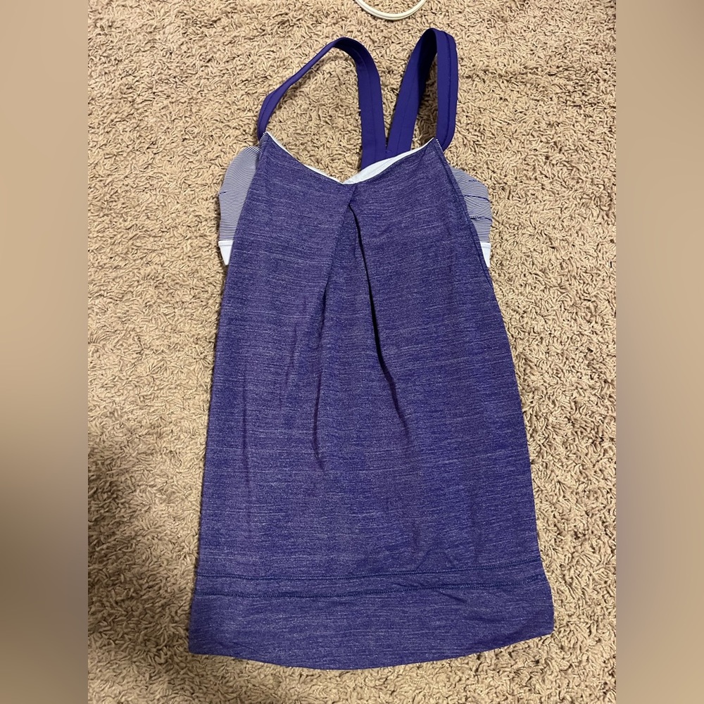 EUC lululemon top